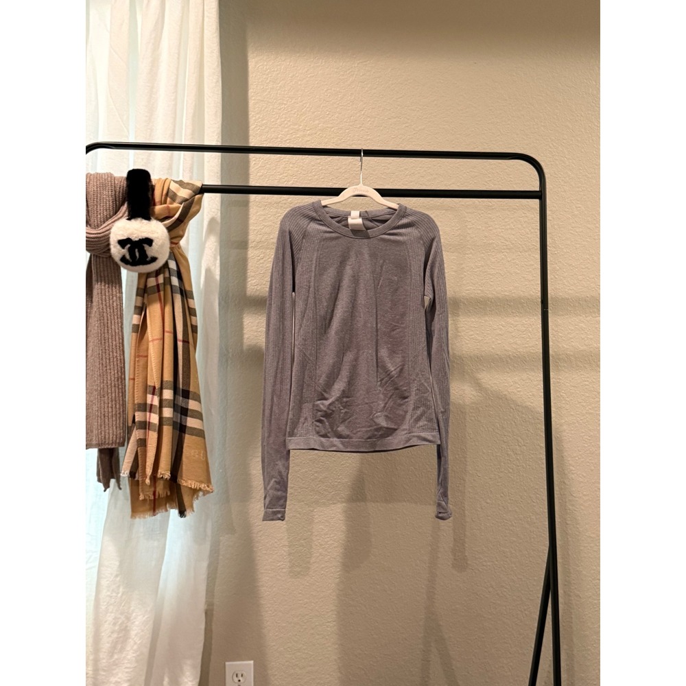 Old Navy Active Go-Dry Seamless Long Sleeve Top Gray Thumbholes XS